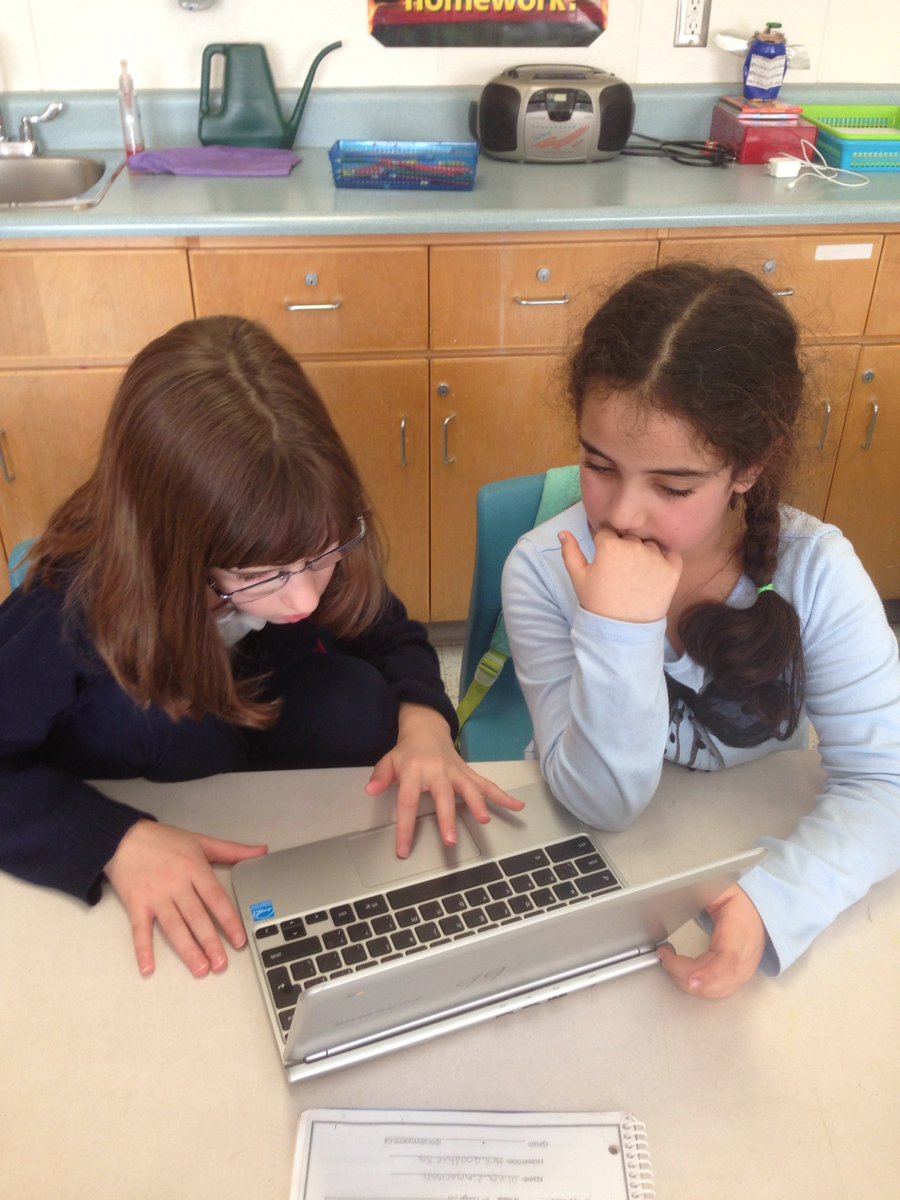 MrsGoodhue's tweet photo. Programming Dash, coding and mPower! Good work grade 3's! https://t.co/XAjN4QFId7