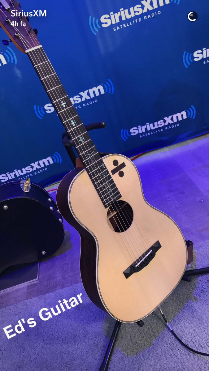 EdsSheeriosITA's tweet photo. Ed oggi a Radio SiriusXm ➗
#PreOrderDivide
(Via SC 👻) https://t.co/gJM7RF1pig