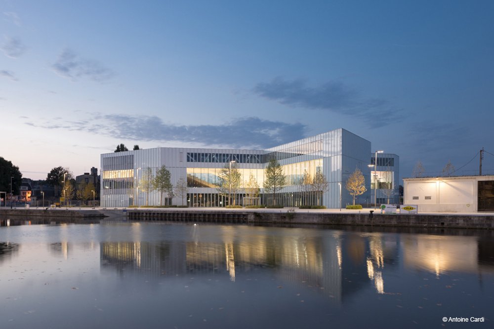 BARCODE_arch's tweet photo. The new Bibliothèque Alexis de Tocqueville in Caen (FR) by #OMA &amp; @BARCODE_arch officially opened its doors today! https://t.co/0Zaw17ysAE https://t.co/GbDrZLYUGV