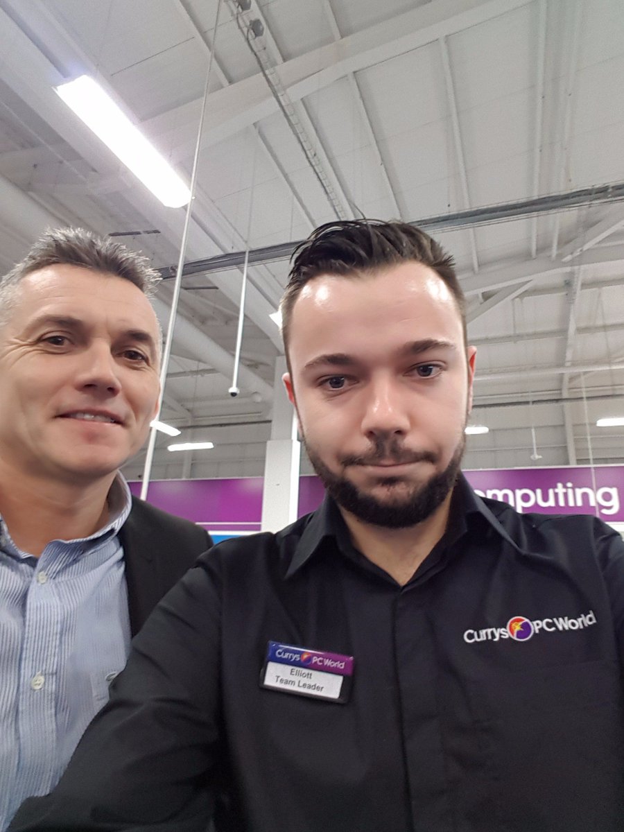 DC_ClubGold's tweet photo. Selfie Set 262: Elliott from Teesside with RM Stuart, footballer Bernie Slavin, a golden product and Christmas themed #clubgold https://t.co/oGtdOiF0Hl