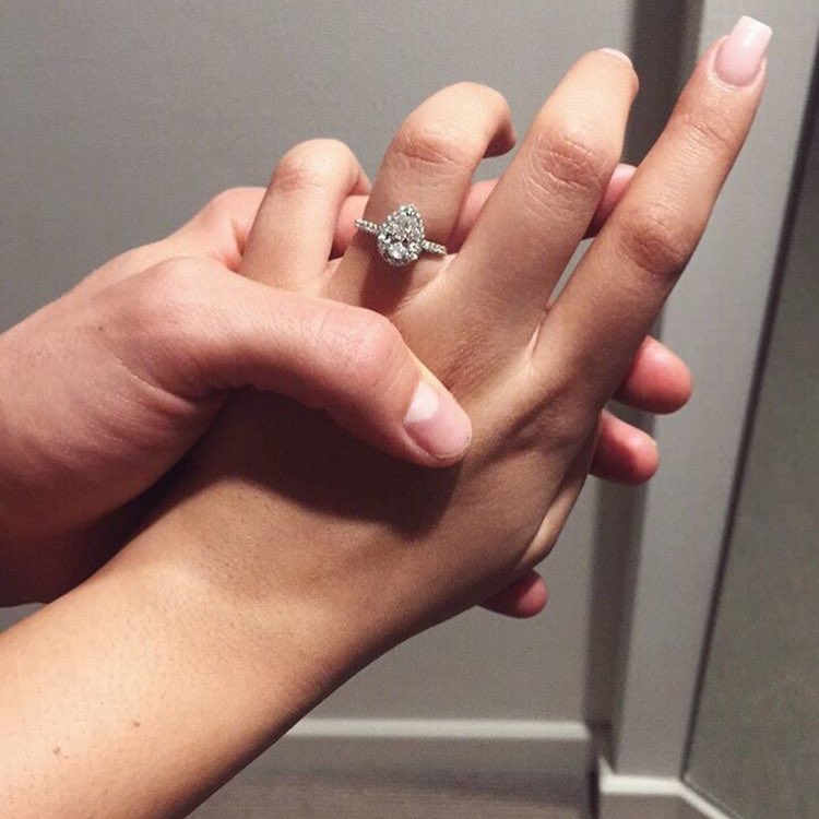 GiGiMORGZ's tweet photo. My second birthday present 💎💍 &amp; the best gift of them all 👰🏻 https://t.co/Xy57DB8SqY