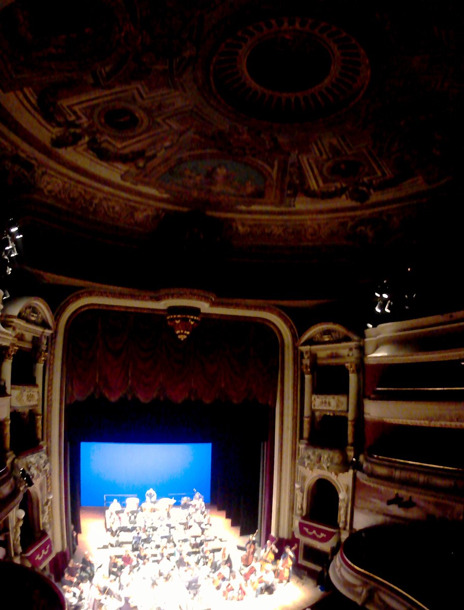 EstebanBenzecry's tweet photo. Today in @OperaAvignon] 
@OrchAvignonPvce Dir: #SamuelJean "Aurora Austral" by @EstebanBenzecry 
+info: https://t.co/Kc9E1Og3L0 https://t.co/9naVftXUcQ
