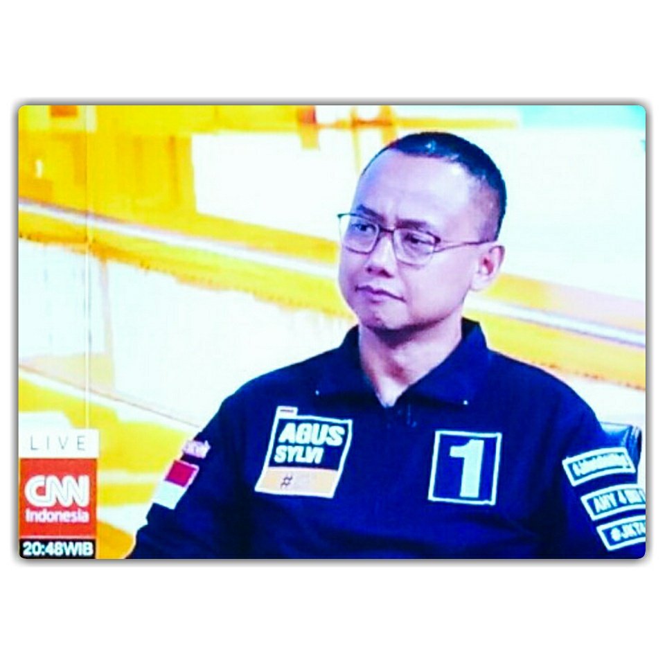 eddy_soeparno's tweet photo. "On duty" dalam memberikan penjelasan lebih rinci atas program dan rencana kerja paslon no. 1 #ahy &amp; #mpoksylvi malam ini. #amanatindonesia https://t.co/n590q6uvyy