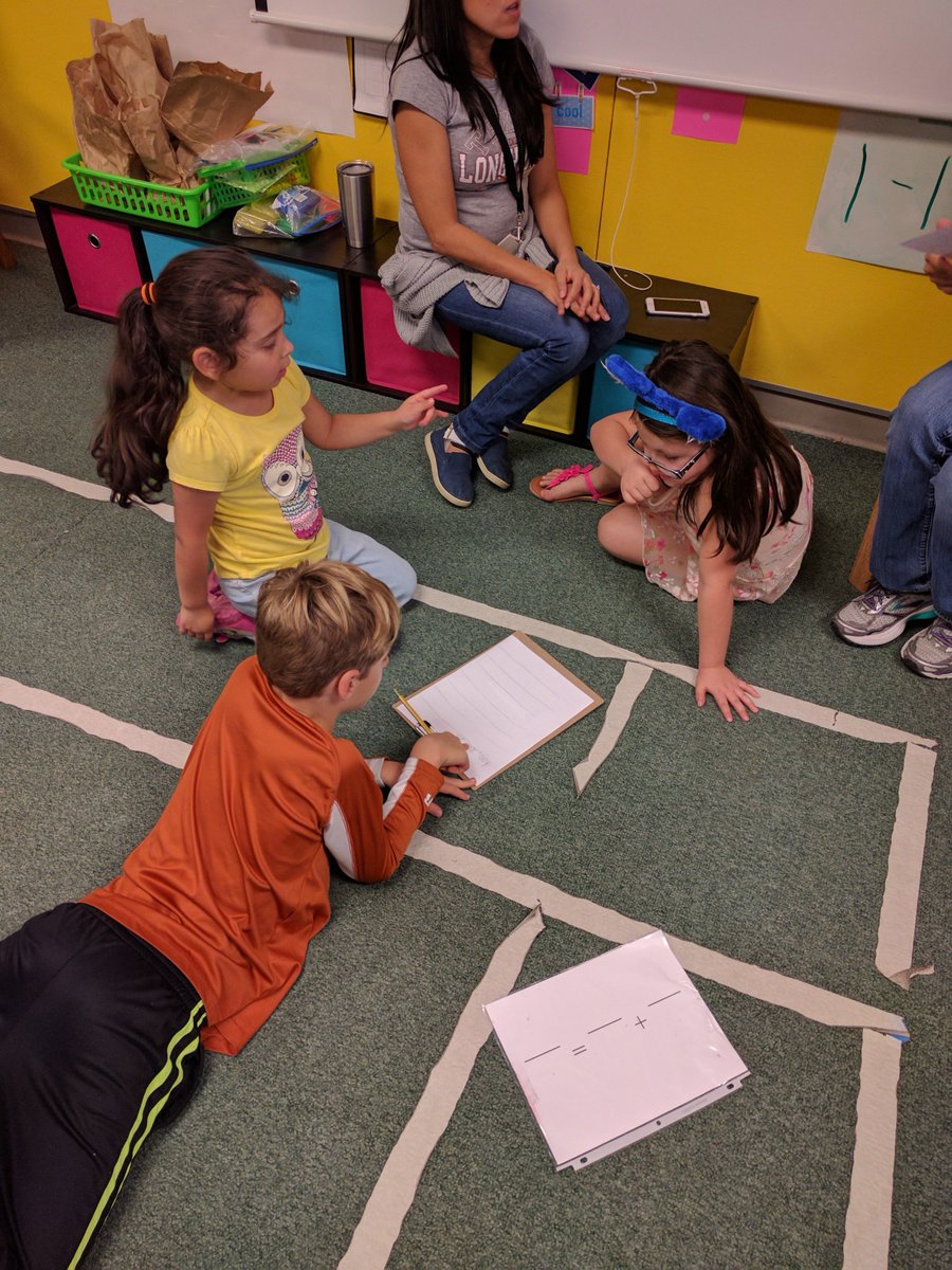 blackspackLOE's tweet photo. Continuing to strive to be good role models for our Kinder buddies..#Kindnessmatters #goodtobeLOE https://t.co/dtUo9KLIfG