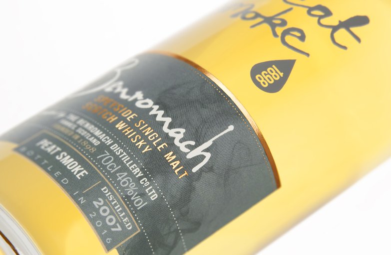 Benromach's tweet photo. The first working week of 2017 is almost done so why not savour a #WeekendDram of our #Benromach Peat Smoke tonight https://t.co/S2rYAjOwrb https://t.co/ELklDGdcz4