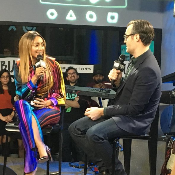 GrahamKatFR's tweet photo. Kat au @BUILDseriesNYC hier à New York [12/01] https://t.co/S62rXRfCoW
