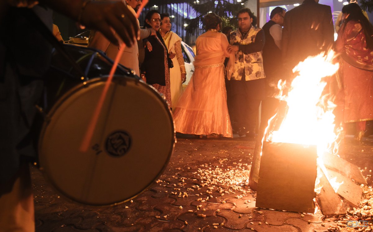 visualideator's tweet image. Lohri is a popular indian festival, celebrated by people from the Punjab region of South Asia.
#lohri #Lohri2017 #indianfestival #Punjab