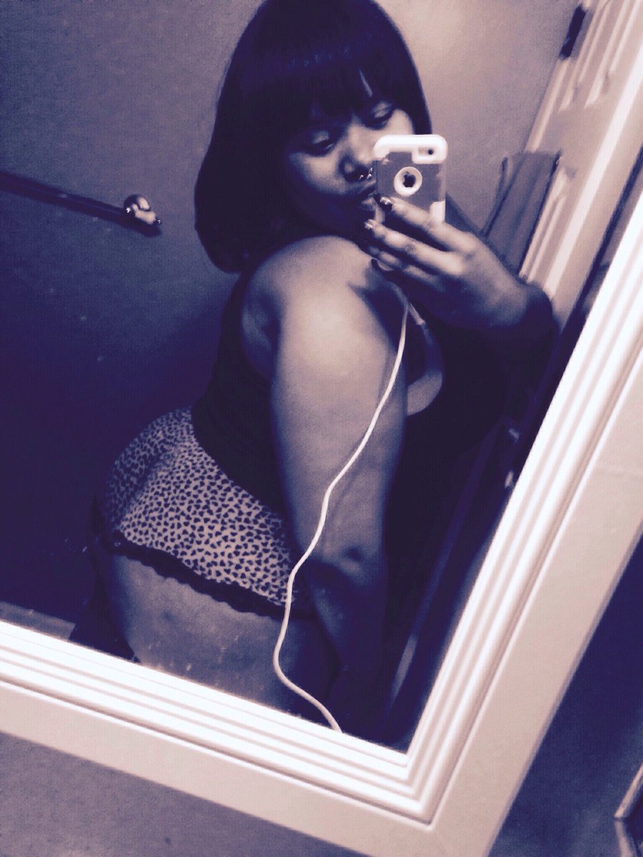harmonyysongB's tweet photo. I wanna dude that still kiss me when he mad ❤💋 https://t.co/MKqSywNsml