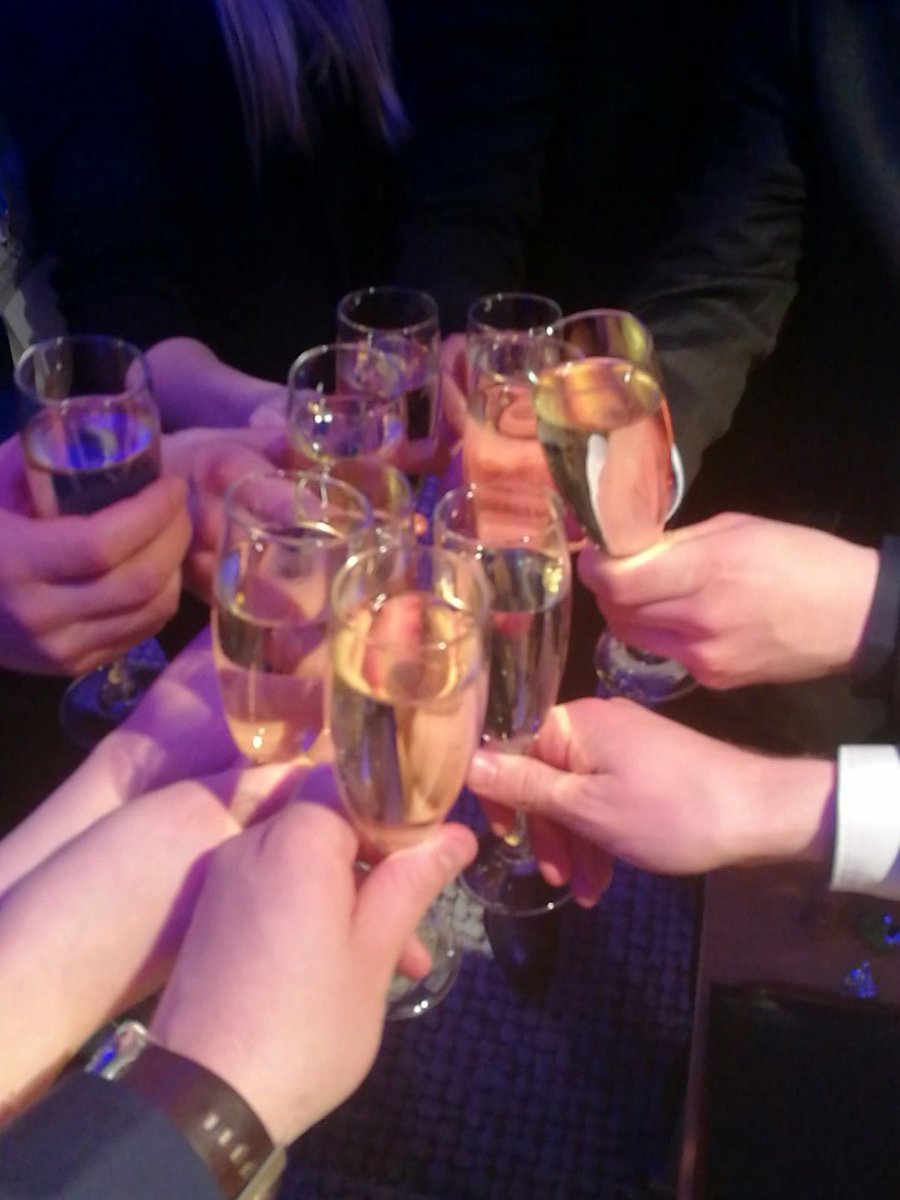 Finanssi's tweet image. #Intro2017 paras twiittaaja: Finanssi ry! Tässä twiitti sen kunniaksi #viestinnänvuosi2017 @SuomenEkonomit