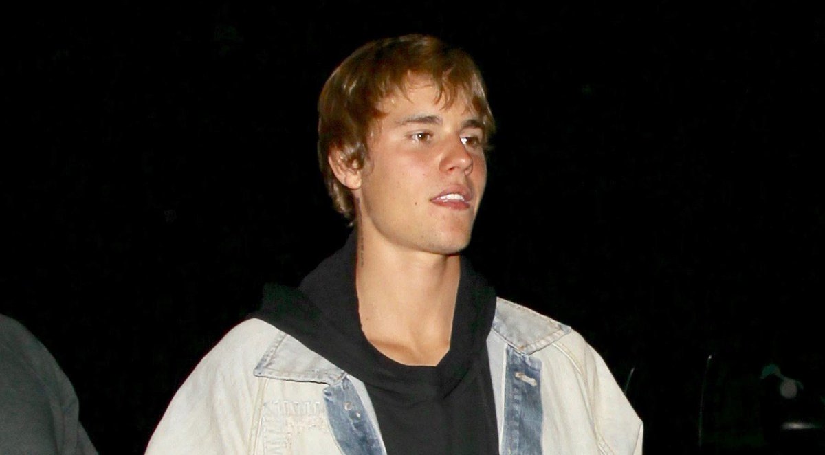 justjaredjr's tweet photo. .@justinbieber wants you to check out his little sister @jazmynbieber's YouTube channel! https://t.co/L9grpcB4IE https://t.co/Xep4wK28sq