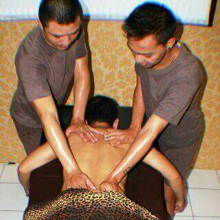 edoalansah's tweet photo. Maap Yang minat pijat wa ya daerah kalibata jkt Selatan full body wa 085775535016/081290396806 bbm D40BF488 https://t.co/MvdLpC7scJ