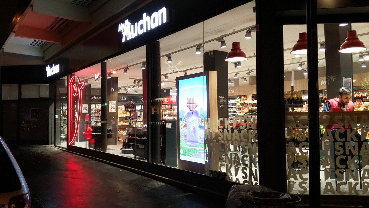 mimibeloeil's tweet photo. #MyAuchan convenience store in Vaugirard  #Paris 
Splendid transparency in urban #Retail @AUCHAN_France #nrf17 https://t.co/UM22jmFaRv