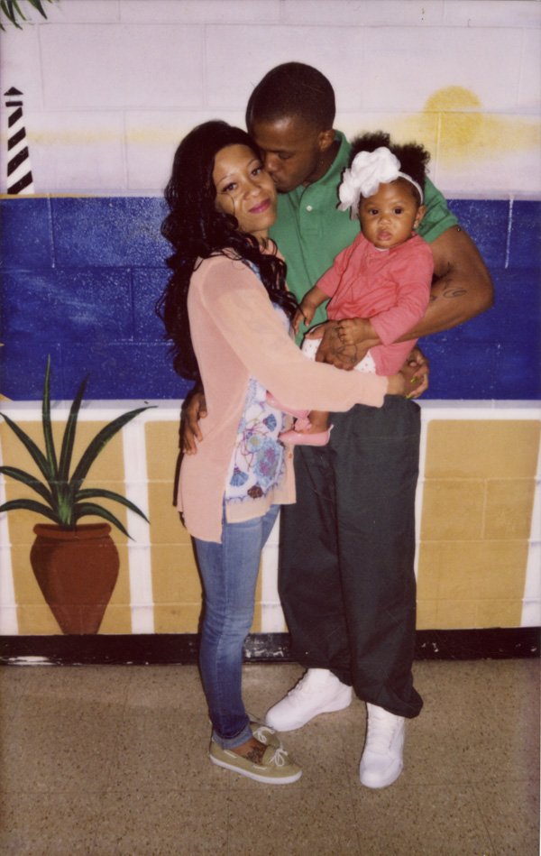 aperturefnd's tweet photo. See a powerful series from Deana Lawson in a show opening tonight at @SikkemaJenkins. #VisionJustice https://t.co/ga4C97GPWG https://t.co/Lalosegrgm