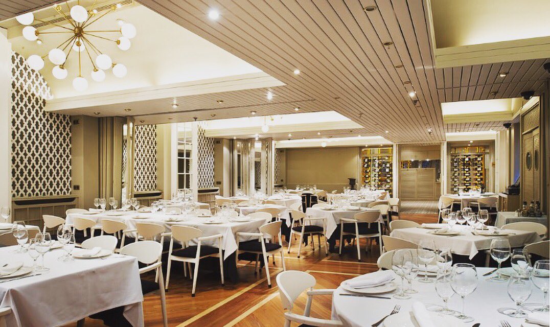 RtePuntoBasico's tweet photo. Todo preparado👏🏻para esta noche🌙Os recordamos que disponemos de 🅿️al 60% para todos nuestros clientes🍴#madrid #restaurant #puntobasico https://t.co/LKoKbCZjYT