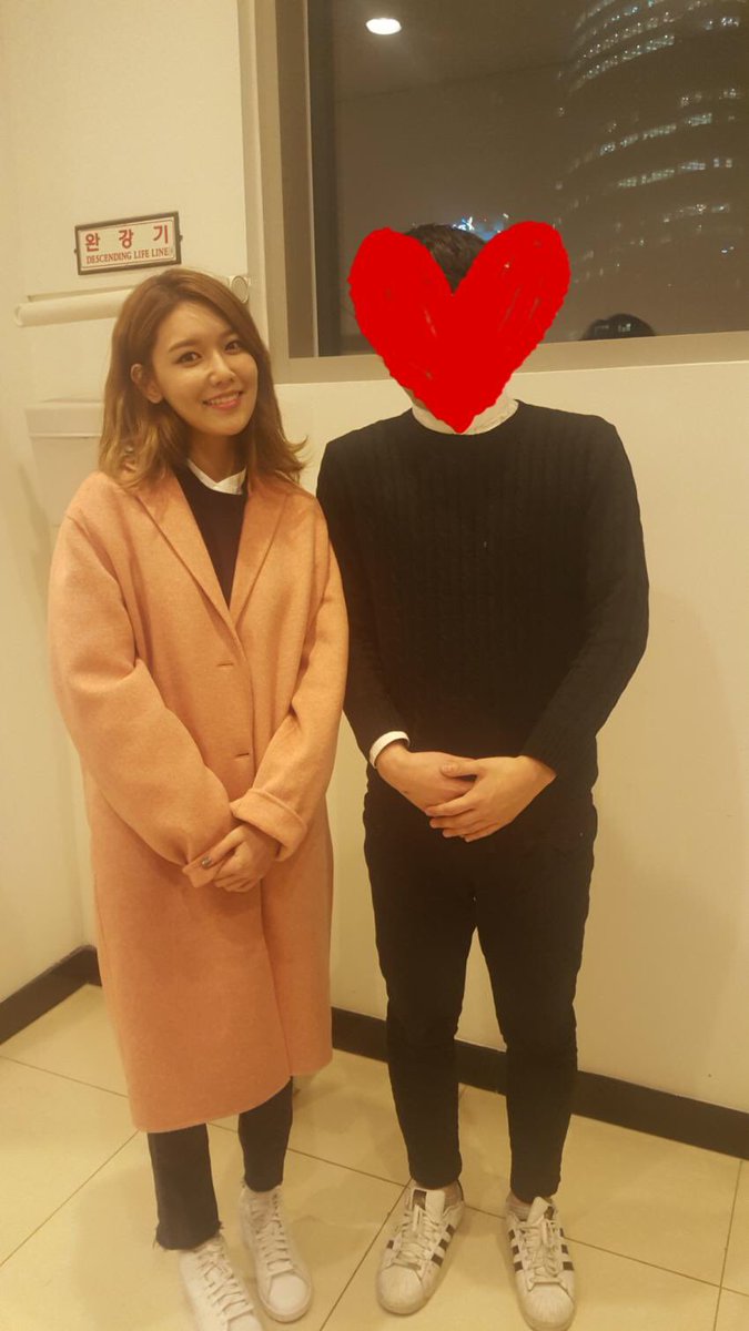 Beautiflue's tweet photo. 170113 Sooyoung - #BeamingEffect2017 https://t.co/alhMhYFbAp https://t.co/ejrxt7IwRH