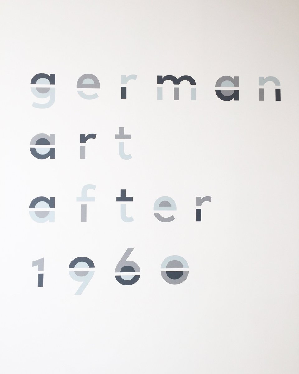 bytanja's tweet photo. This typography 😍 File this under things I never thought would delight me to my core/stop me in my tracks just to ogle at https://t.co/nJ6VI89KYP