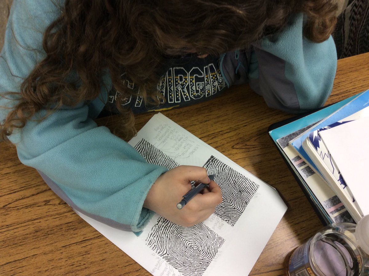 Hinds_CJ's tweet photo. Criminal Justice I student Morgan identifying individual characteristics in fingerprint patterns. #HeardAboutHinds #CriminalJusticePrograms https://t.co/FuSufJ0yGz