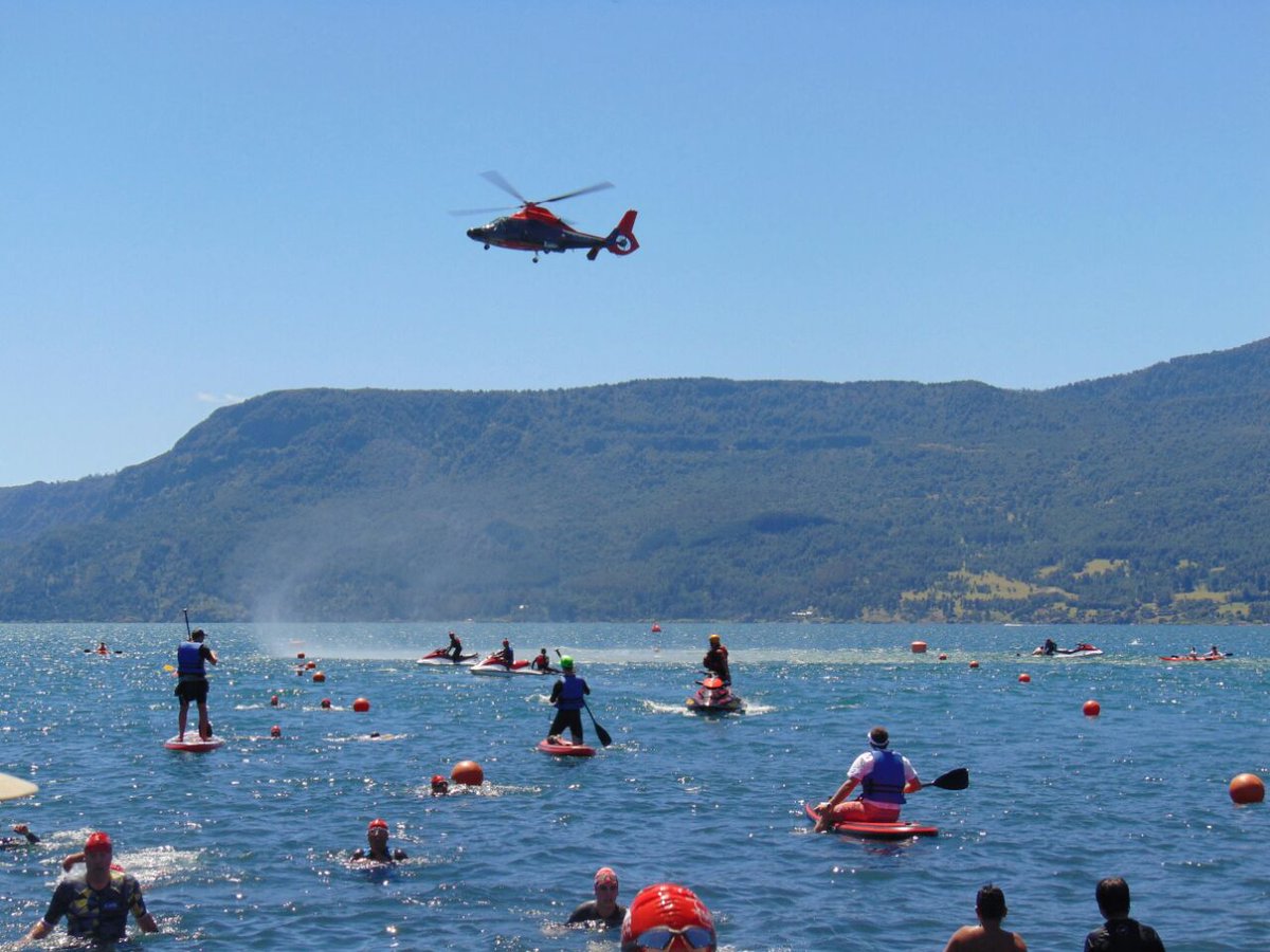 Armada_Chile's tweet photo. Dispositivo de seguridad en la carrera IronKids, realizada hoy en el marco de las actividades de @Ironmanpucon https://t.co/aKQ8gNLG0b