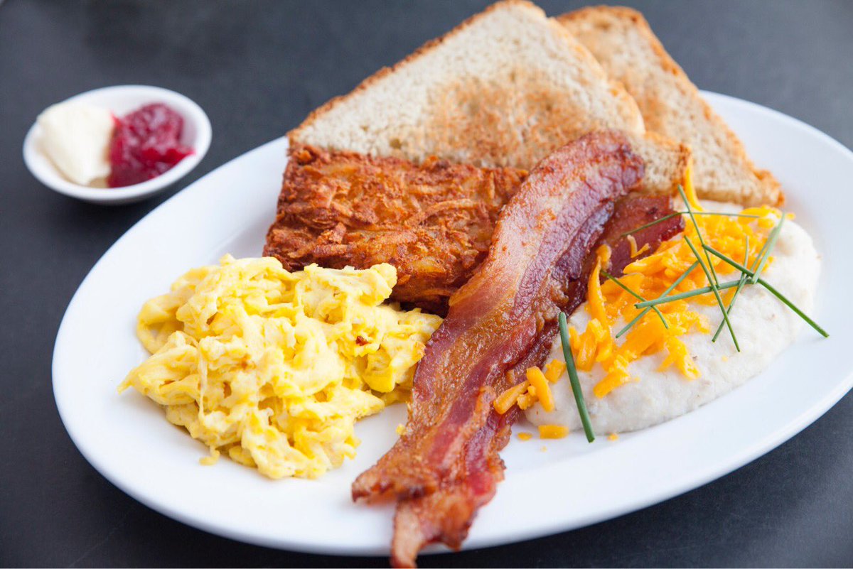 kimskichicago's tweet photo. Vittles, our Sunday Brunch is from noon to 4pm. Yummy town. https://t.co/caPNuVwjTf