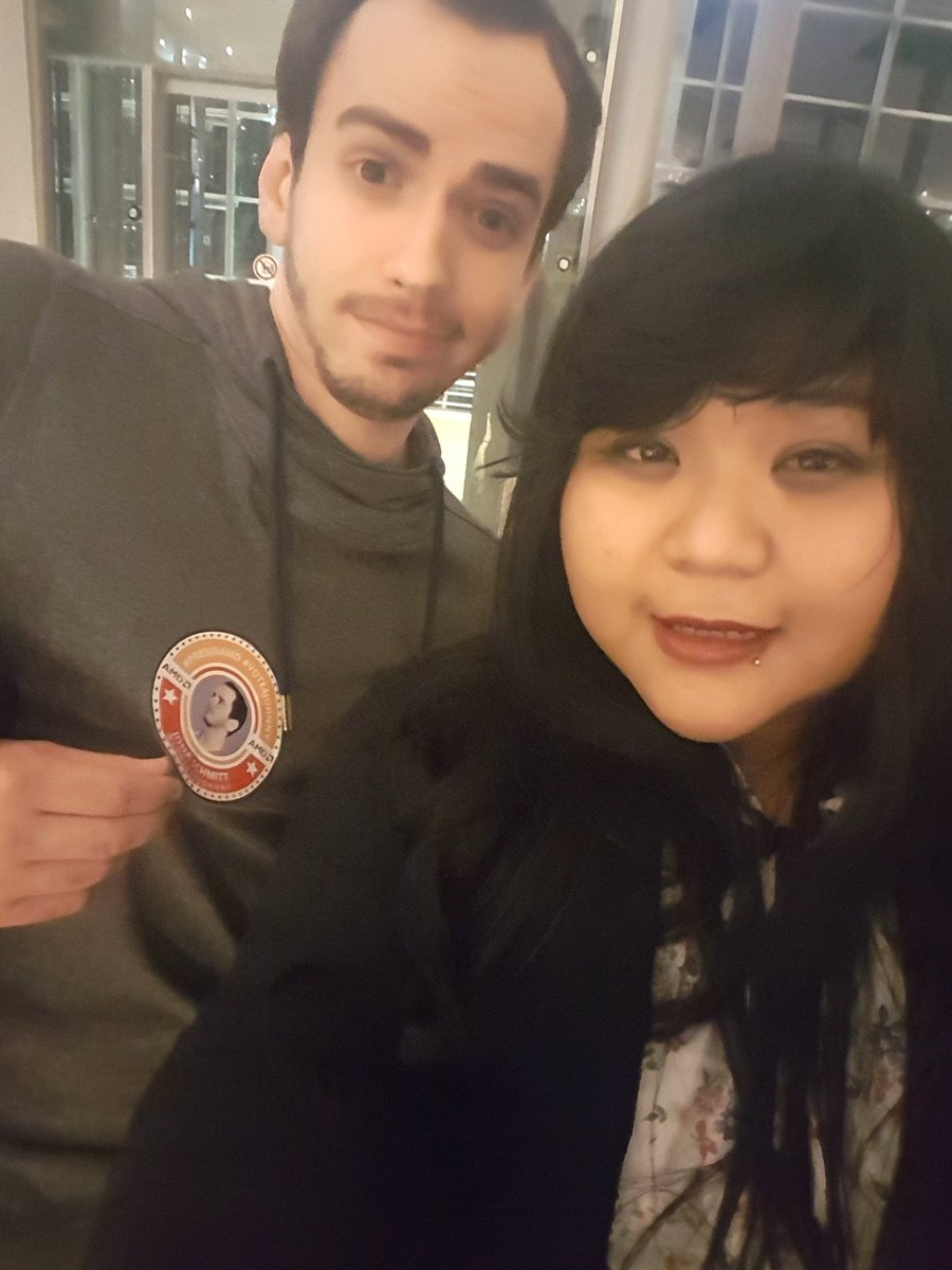 Sukidingels's tweet photo. Johnny hat mich gezwungen 😃😃 Kappa #PresidAMD #Vote4Johnny https://t.co/gY1YhKbipk