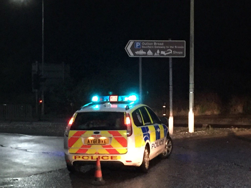 Mutford Lock bridge Oulton Broad closed to traffic