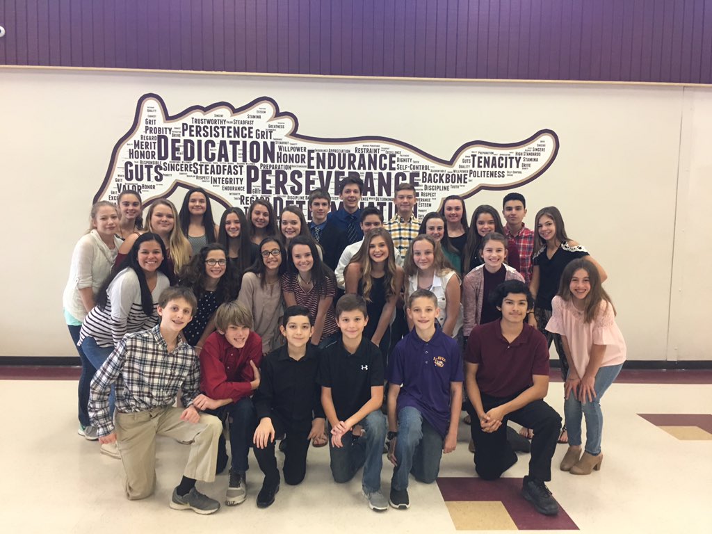 MissTubbs_CPES's tweet photo. So proud of our district science fair finalists! #mjh #science https://t.co/i37GgB7ONx