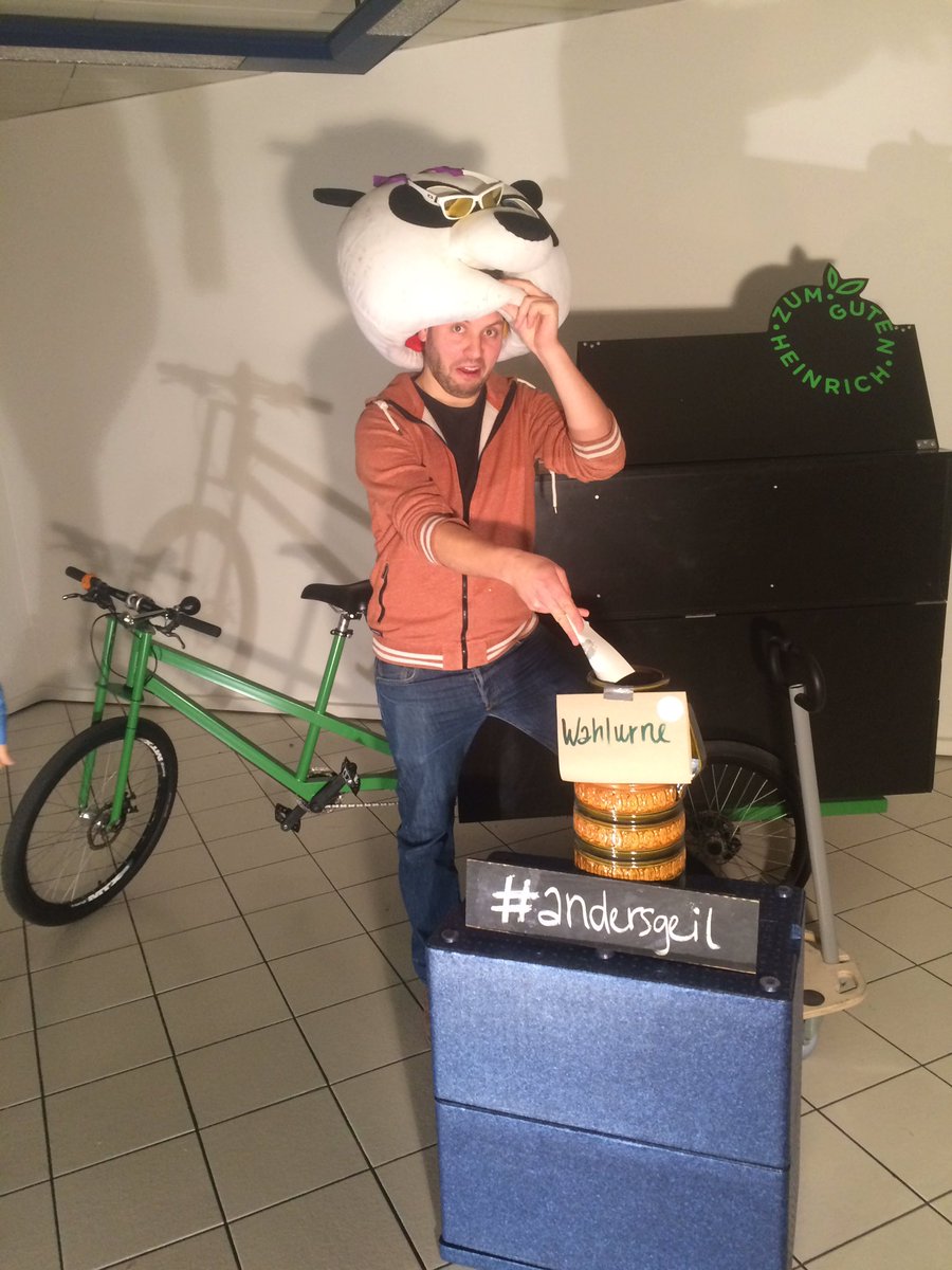 zgHeinrich's tweet photo. #andersgeil mägge im haus @irueegse https://t.co/BEj0houDcC