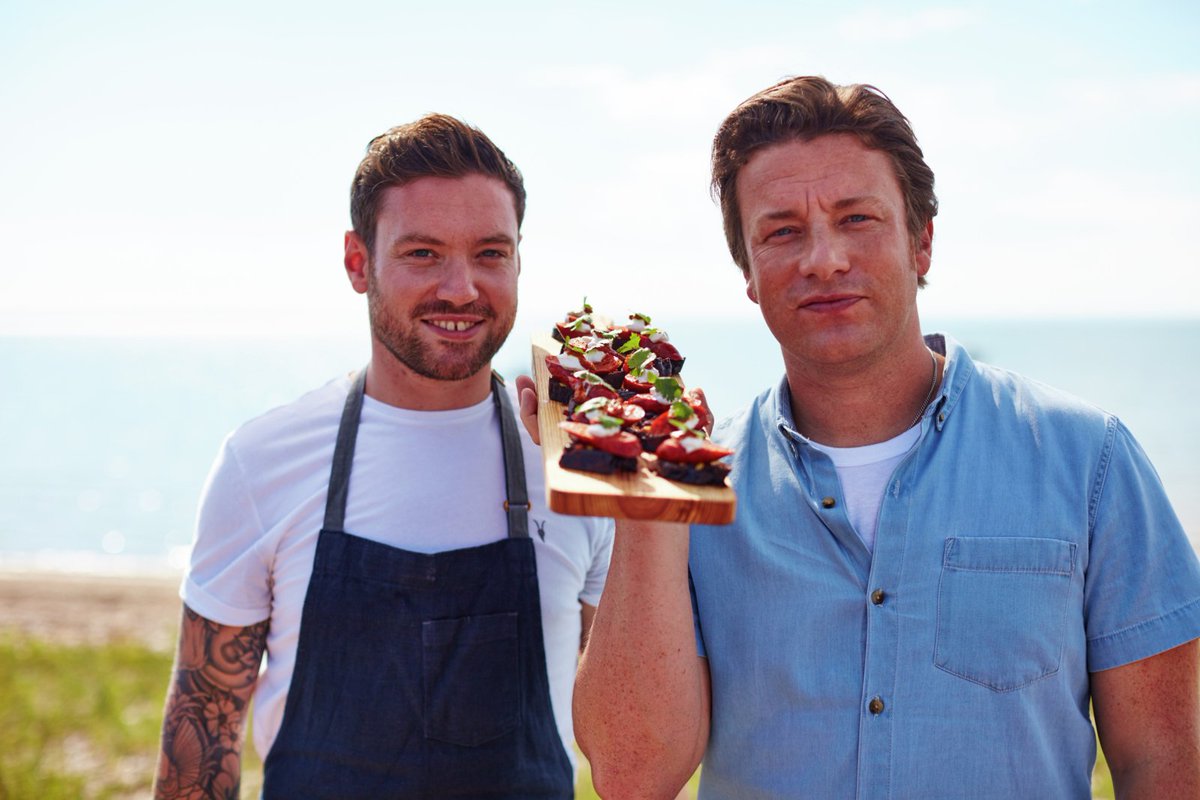 jamieoliver's tweet photo. I love black pudding its a winning dish we should all try at least once!!! @DanDoherty_ you did me proud with this beauty #FridayNightFeast https://t.co/Sk6QvxyHZX