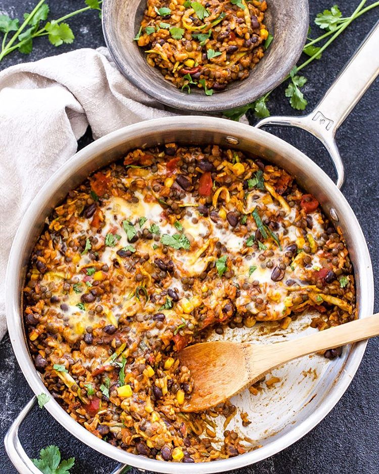 the_feedfeed's tweet photo. The latest updates to our Legumes Feed include plenty of soups &amp; stews to keep you warm! Check it out here: https://t.co/TXjiqV32yQ https://t.co/IXaRxAw9MW