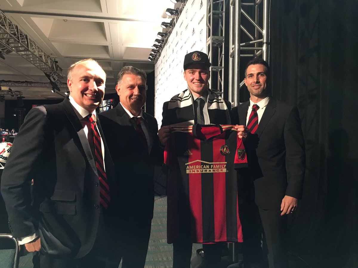 .@JulianGressel with that 🔴 & ⚫ #ATLUTD #SuperDraft https://t.co/BSl12PgHc5