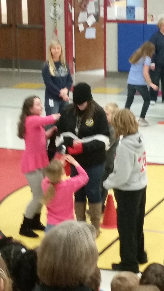 msthomas92's tweet photo. We won the relay race today for the 2nd nine weeks celebration! #cubsmakeitcount https://t.co/1Xbi13cdLs