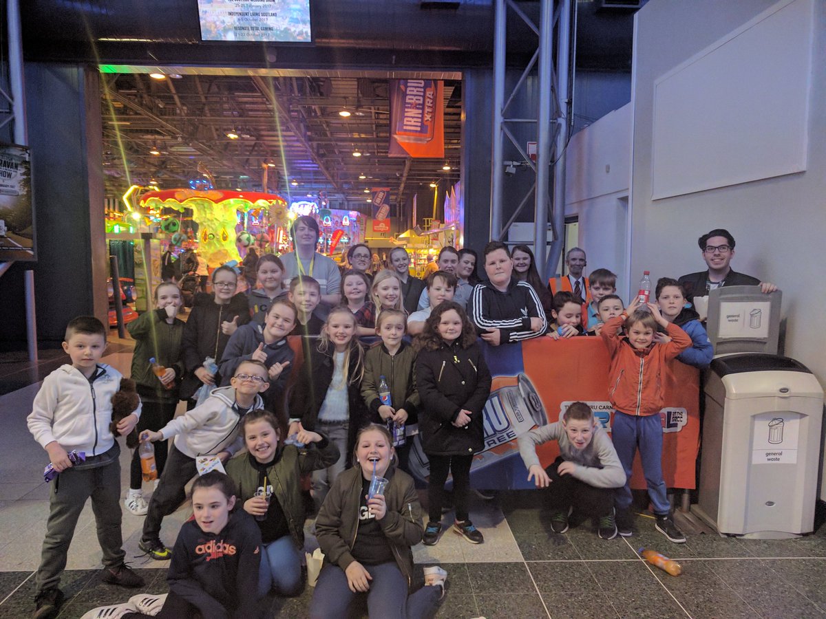 CB_YouthWork's tweet photo. Huge thanks to @IrnBruCarnival for all their help tonight & @transcotland SRP for supporting Friday Night Project!Loving the #SecuritySelfie https://t.co/zIfFeTJA6R