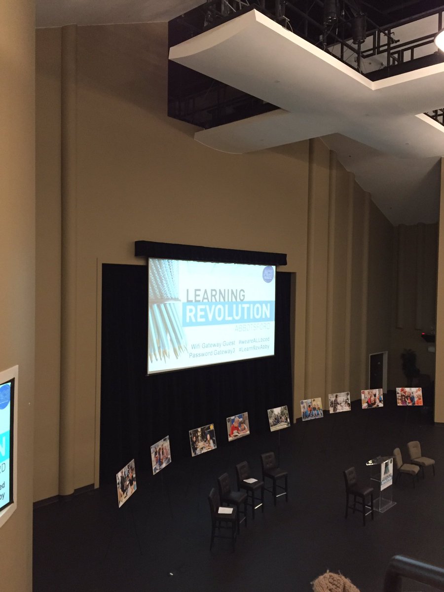 ubabuin's tweet photo. Getting ready for Sir Ken!! #stplearns #stp @anitagoogs @GABDONN @maricelignacio @RosePillay1 https://t.co/9Po59EVd9B