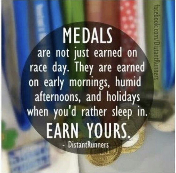 V1kup's tweet image. Or in my case cold, frosty mornings! Why is the thought of getting up early for a run worse than actually doing it ?!! @UKRunChat