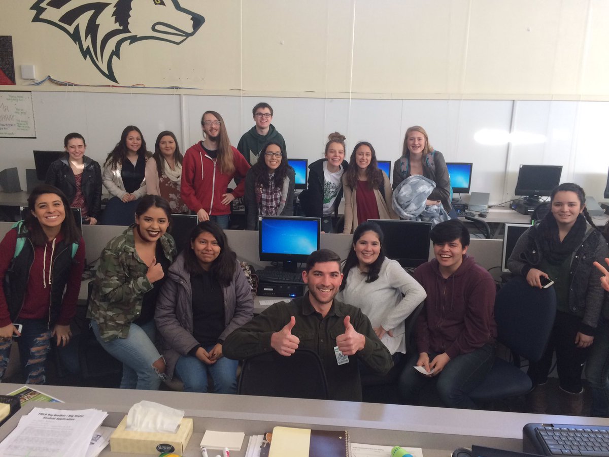 yebw's tweet photo. We had a fun visit to North Marion high school this morning! #yebw https://t.co/YkBIqvoSJa