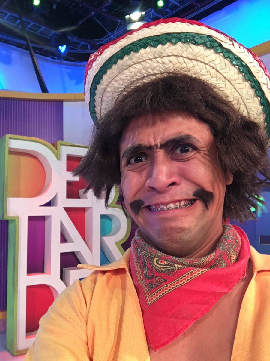 gelipetv's tweet photo. Estamos apunto de empezar #destardes https://t.co/6sy6bBhdB8
