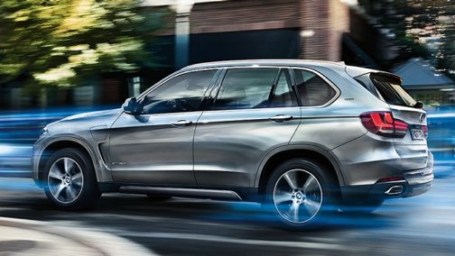 BMWPanama's tweet photo. Lo mejor de dos mundos se mezcla en el nuevo BMWX5 Híbrido conectable  gracias a la combinación perfecta del motor de gasolina y eléctrico. https://t.co/77sU1hE8zS