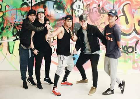 Lupita9595's tweet photo. #cncowners
@CNCOmusic
@zadbieldejesus
#cncoxmas
@joelpimentel
Los amo chicos.๐โค๐๐ผ๐โค https://t.co/djm2tCIB4Q