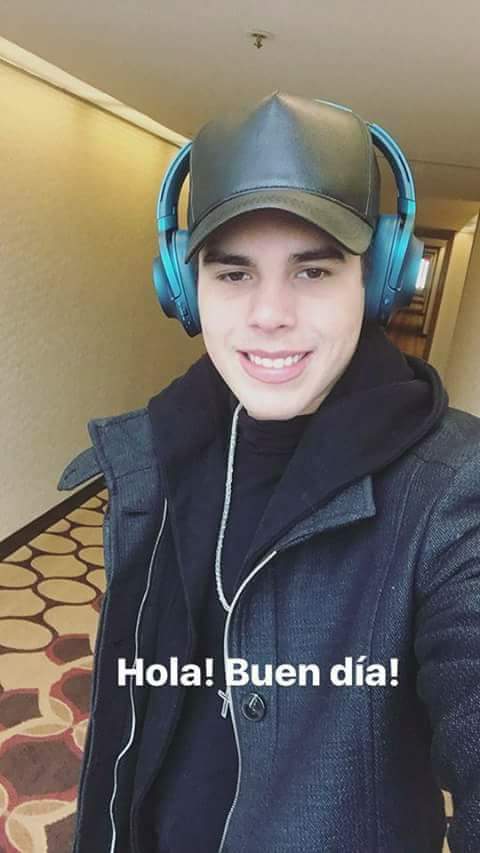 Lupita9595's tweet photo. #cncowners
@CNCOmusic
@zadbieldejesus
#cncoxmas
@joelpimentel
Los amo chicos.๐โค๐๐ผ๐โค https://t.co/djm2tCIB4Q