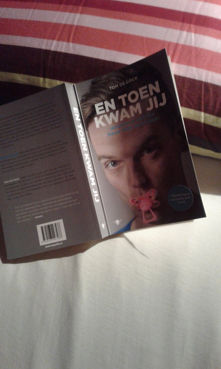 Toendrah's tweet photo. Eindelijk aan lezen toegekomen. #entoenkwamjij #tomdecock @tomdecock https://t.co/CtrVPFgPVy