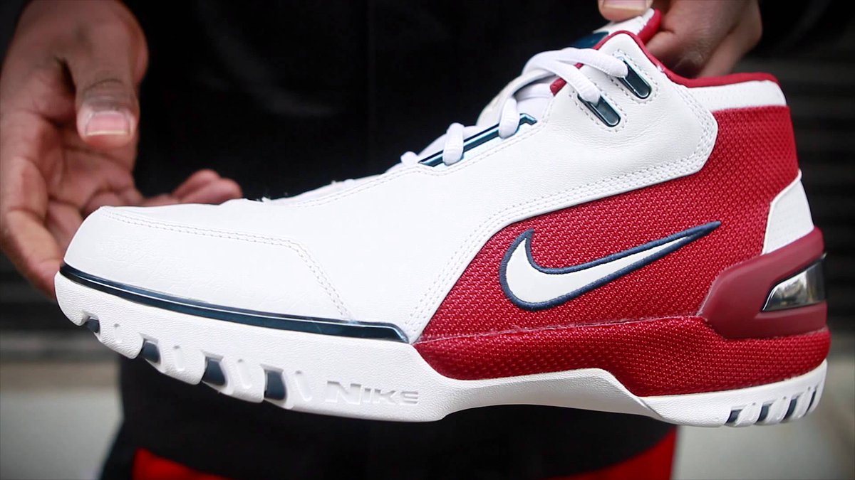 kustoo's tweet photo. FYI on @KingJames Nike Air Zoom Generation Retro. 

Price: $175
Available: 1/25/2017
Colorway: Red, Black and White

Will release on..(1) https://t.co/RVfGHTSwt0