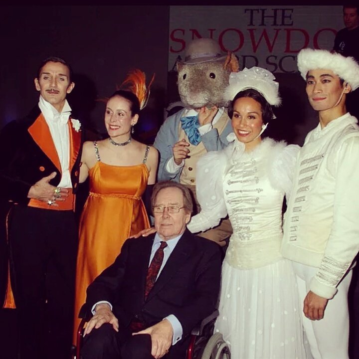 tarabhavs's tweet photo. #RIP #lordsnowdon #photographer #ballet #facade #lespatineurs #whitecouple #beatrixpotter #johnnytownmouse #royalballet #gala #London https://t.co/MlmlQ48E4L