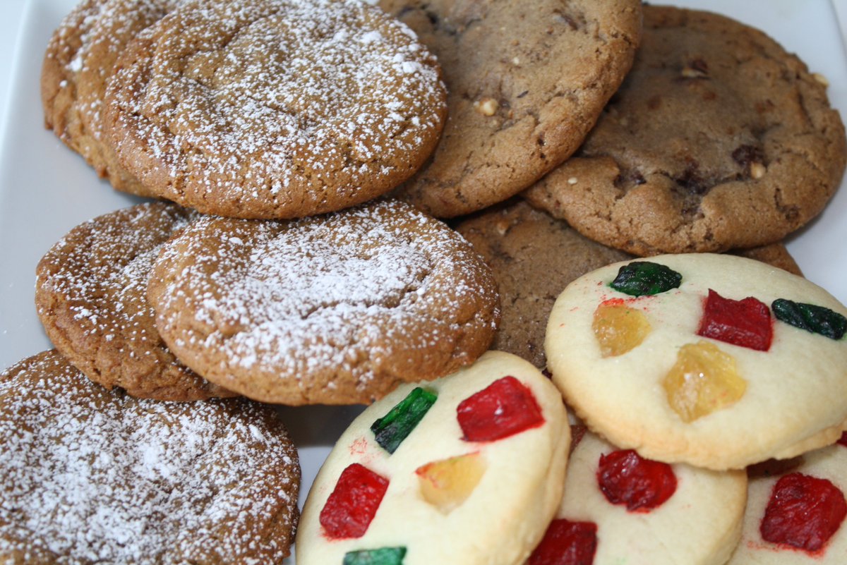 TheDessertLab's tweet photo. Happy #Friday! https://t.co/n8gKr02E06