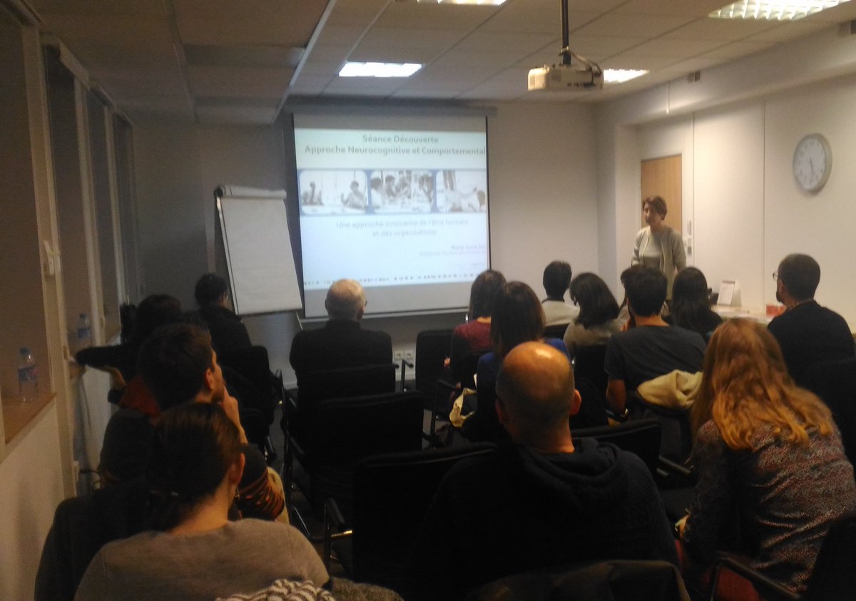 connexion_y's tweet photo. https://t.co/aRZSiGnw5G Première chez REGUS Part-Dieu. Record d'affluence pour la séance sur les neurosciences. Bientôt Vaise @regusFr #lyon https://t.co/6r9AO7D7Hg