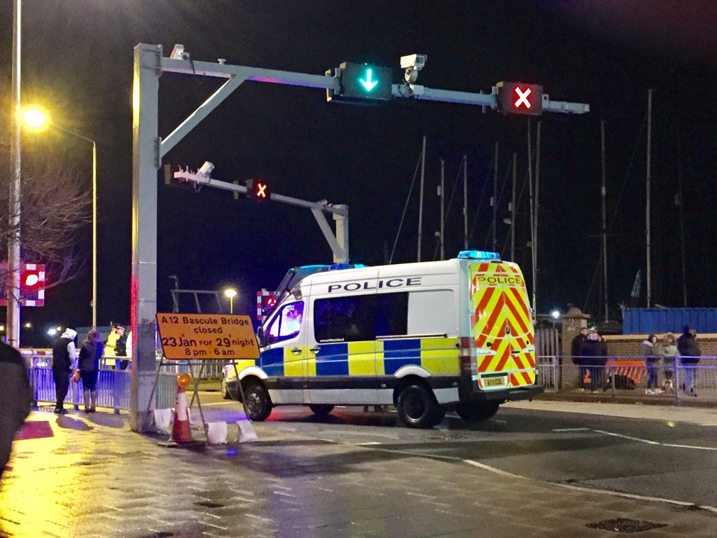 Bascule bridge still closed