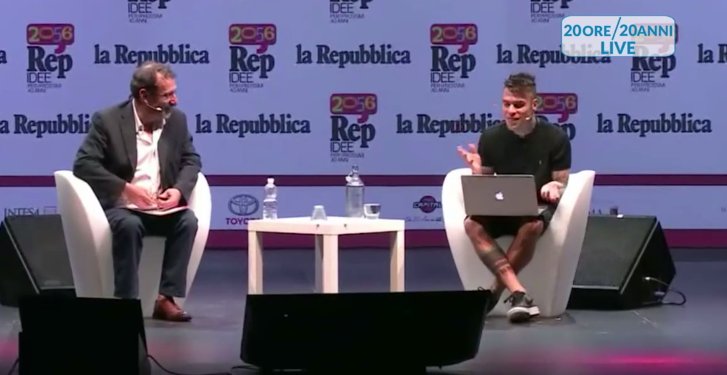 repubblica's tweet photo. #repit20 Dialogo tra Michele Serra e @Fedez a #repidee56 https://t.co/rnsksa3HLj https://t.co/dlecrZYscX