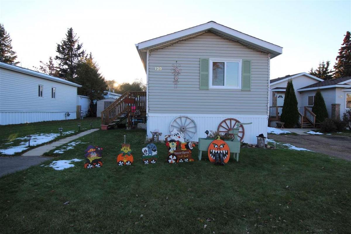 CBHaida's tweet photo. Dreaming of a new home? This 3 BED, 2 Bathrooms BATH home might be the one you've been t... https://t.co/1dHlom2zTQ https://t.co/pn6mGeCGsx