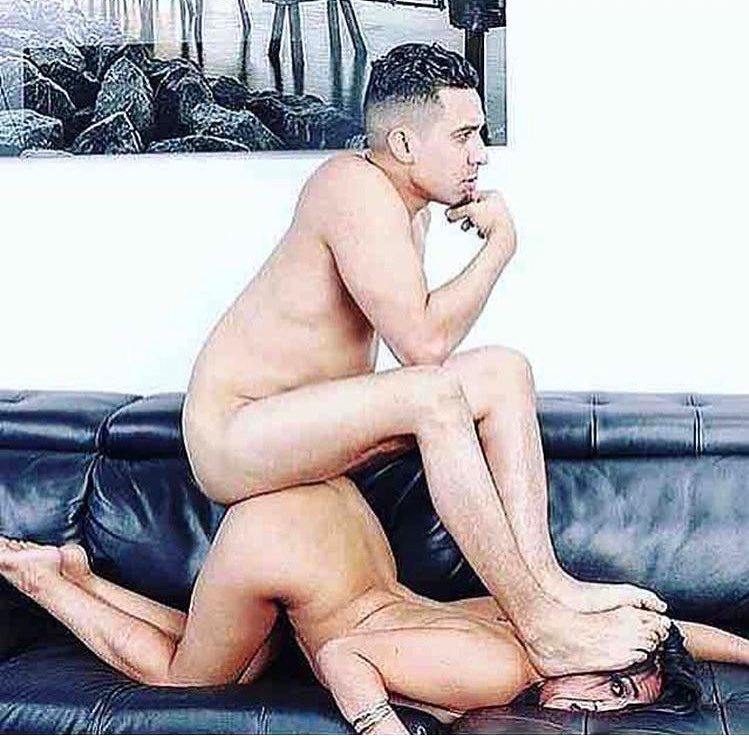 TexxxasTea's tweet photo. When her pussy good but she got roaches https://t.co/X8XDIDt51d
