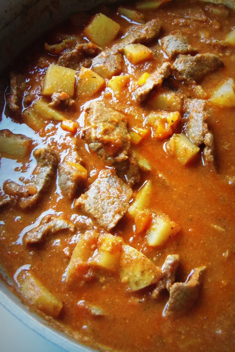101taste's tweet photo. Hispanic Kitchen: Carne Guisada con Papas (Mexican Braised Beef with Potatoes) -… https://t.co/55LIvk30BZ #food #mexican #recipe #foodporn https://t.co/SBbSttD5Xb