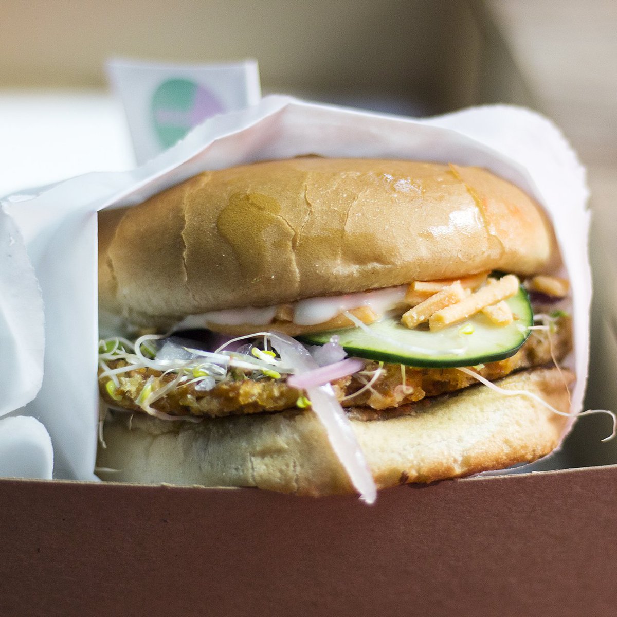 FollowYourHeart's tweet photo. #fbf to last weekend: the @waxpaperco and @burgerlords  #BURGERMERGER! The #Vegan Ira Glass has #vegenaise &amp; our cheddar shreds! Yum! https://t.co/bu2cFcuJqf